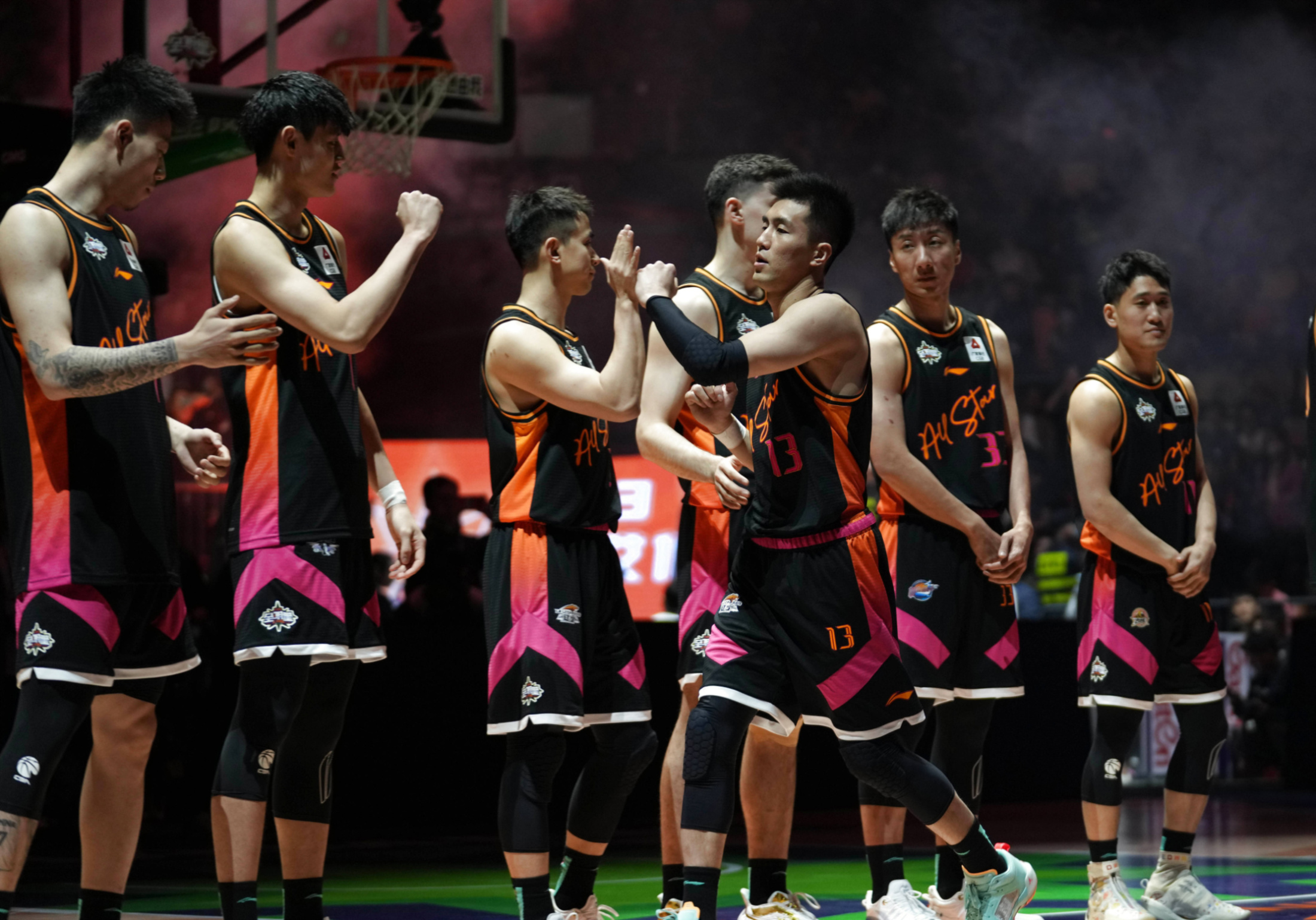 开云棋牌 -关于集结日体能课后，浙江队临场应变备战CBA常规赛，压力陡增，轮换策略成焦点的信息