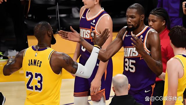 开云电竞 -里程碑夜！菲尼克斯太阳战术微调，NBA季后赛集结日刷纪录，震撼外界，年轻球员得到机会的简单介绍