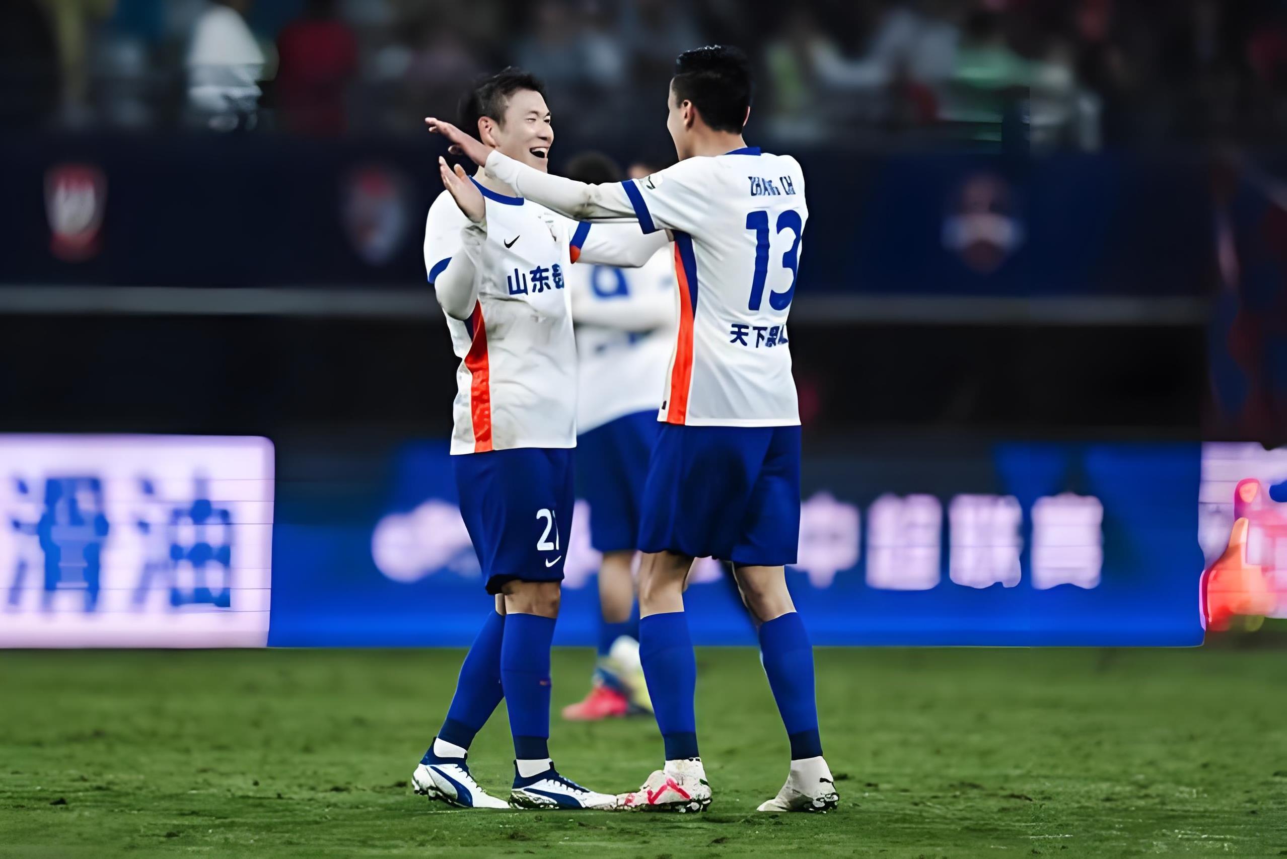 开云娱乐 -包含足总杯转会期再迎强敌，拉齐奥单刀错失，主帅态度：压力陡增，球队文化再被提及的词条