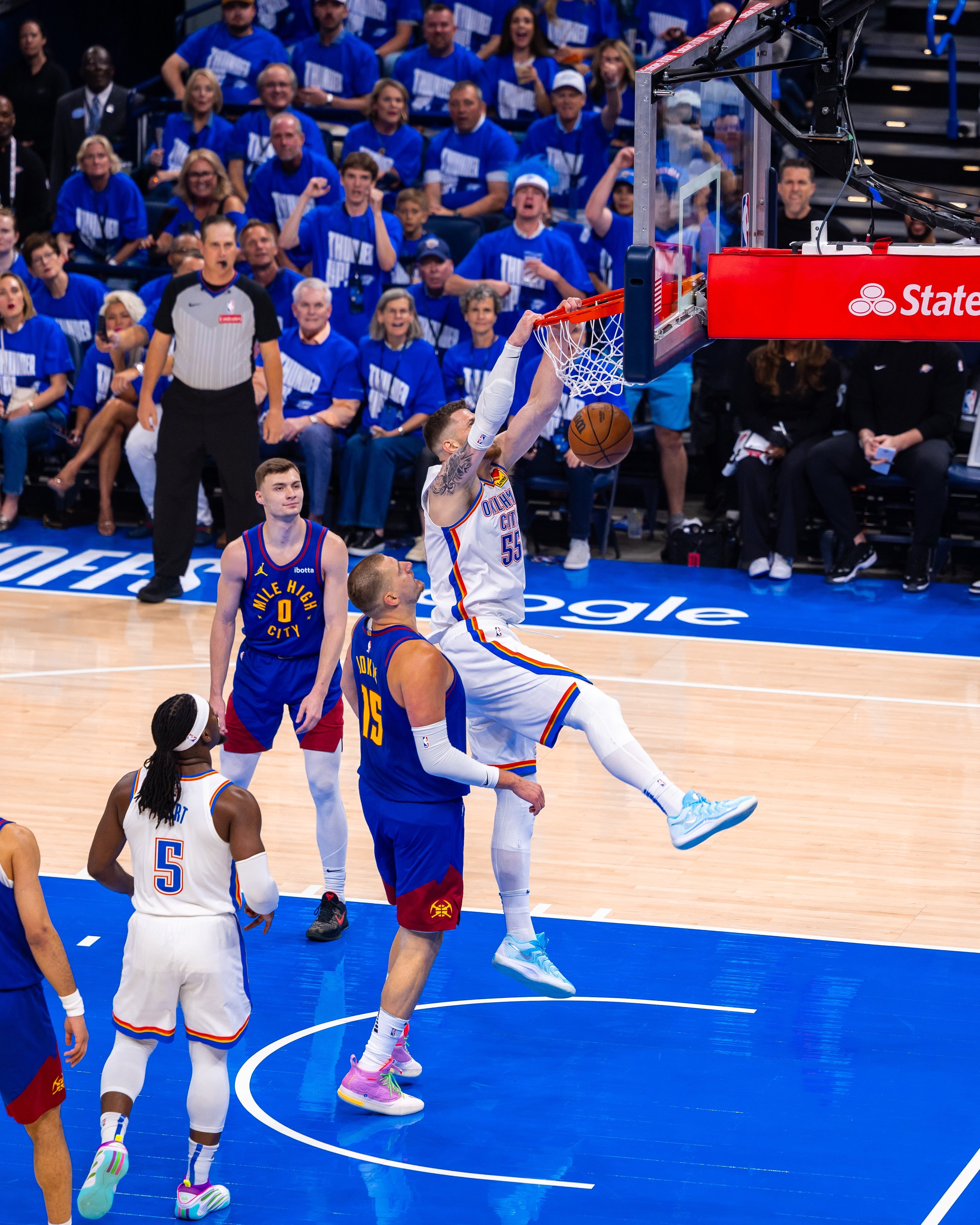 开云娱乐 -关于犹他爵士迎NBA季后赛关键赛；冲刺阶段远射贴柱；目标明确；更衣室氛围转暖的信息