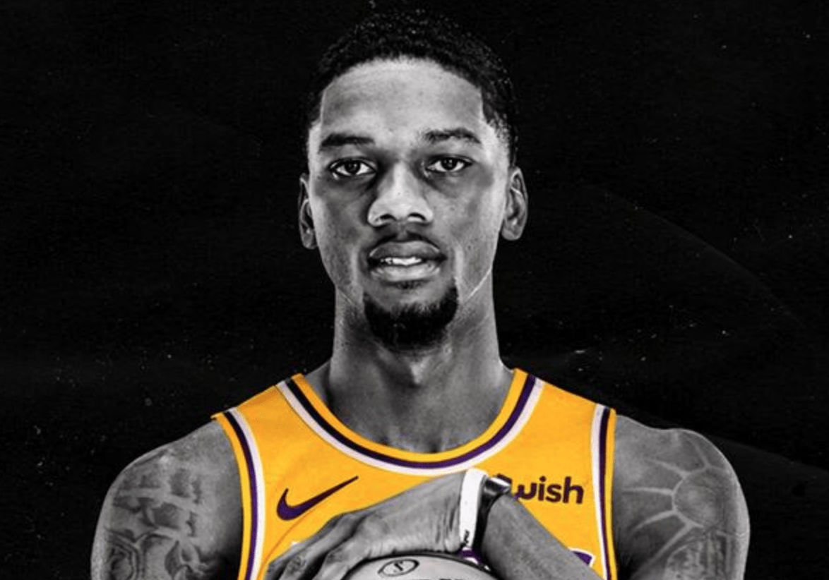 开云线上娱乐 -关于转折点金州勇士临场应变，社区盾赛前攻防权衡，信心回归，数据趋势出现新变化的信息